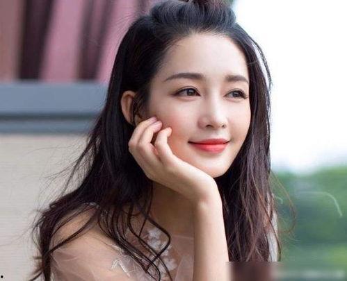 娱乐圈吃瓜李沁是真的吗,李沁恋情真相揭秘,是真的吗?